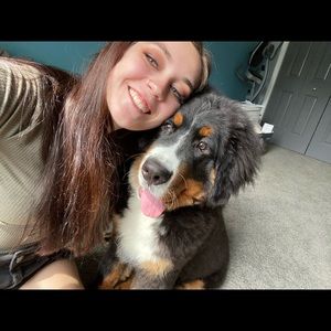 Meet your Posher, Hannah